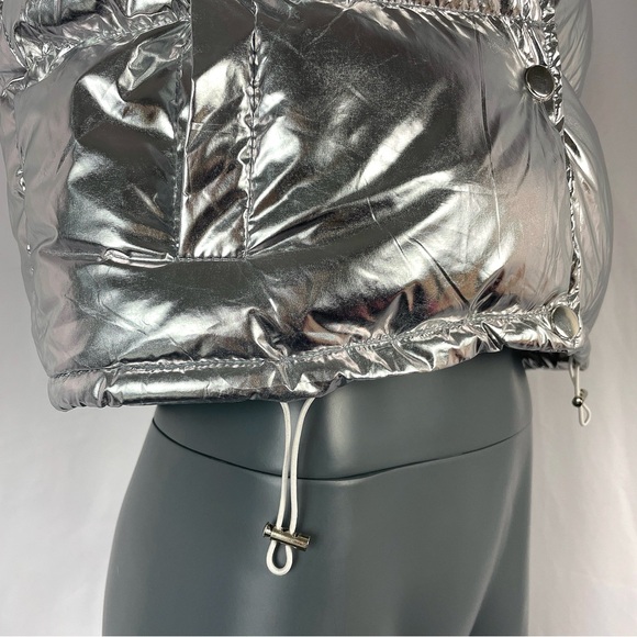 Modern Mirror Tin Foiled Puffer Vest - Picture 7 of 8
